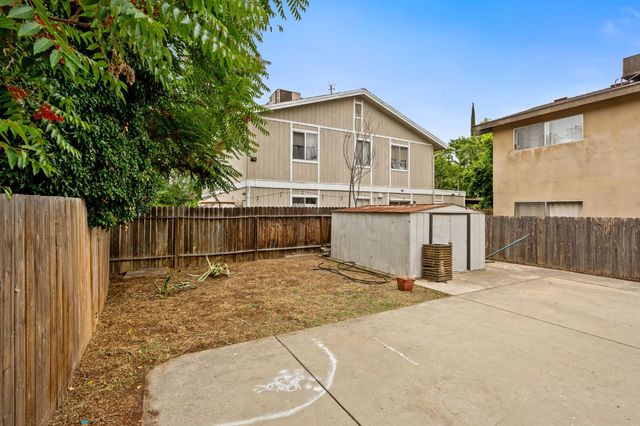 2730 N Wishon Avenue, Fresno, CA 93704