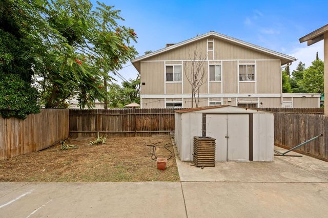 2730 N Wishon Avenue, Fresno, CA 93704