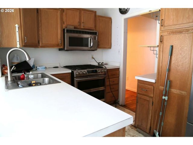 3409 Se 174TH Ave, Portland, OR 97236