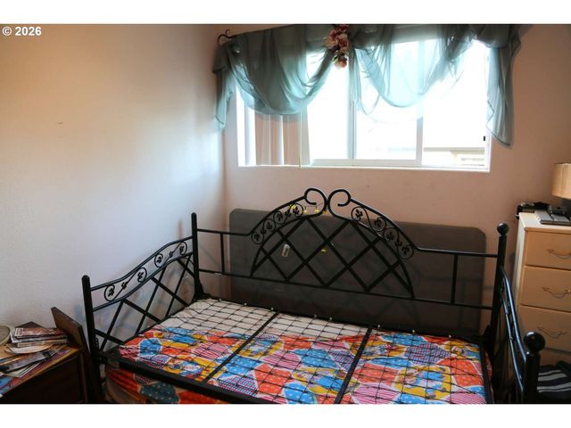 3409 Se 174TH Ave, Portland, OR 97236