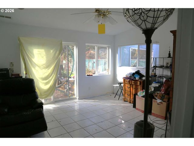 3409 Se 174TH Ave, Portland, OR 97236