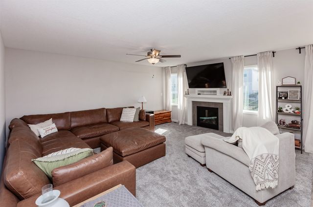 3105 NW 27th Circle, Ankeny, IA 50023