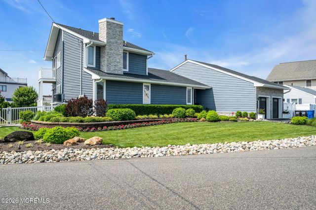 3473 Bergen Avenue, Toms River, NJ 08753