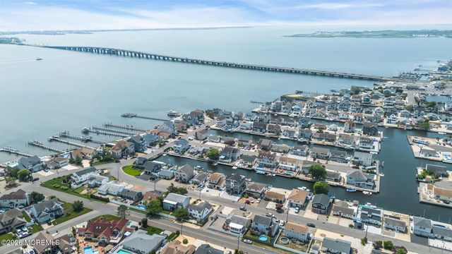 3473 Bergen Avenue, Toms River, NJ 08753