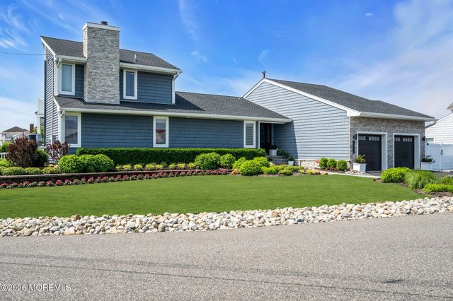 3473 Bergen Avenue, Toms River, NJ 08753