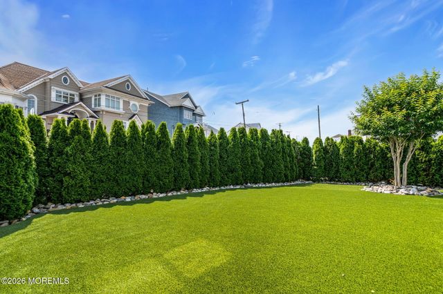3473 Bergen Avenue, Toms River, NJ 08753