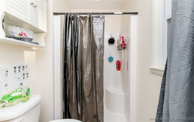 521 S Cardinal Lane, Scottsburg, IN 47170