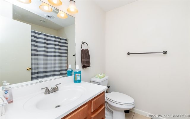 521 S Cardinal Lane, Scottsburg, IN 47170