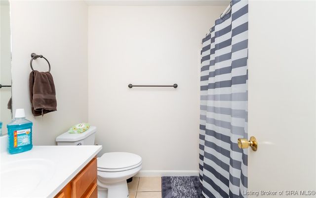 521 S Cardinal Lane, Scottsburg, IN 47170