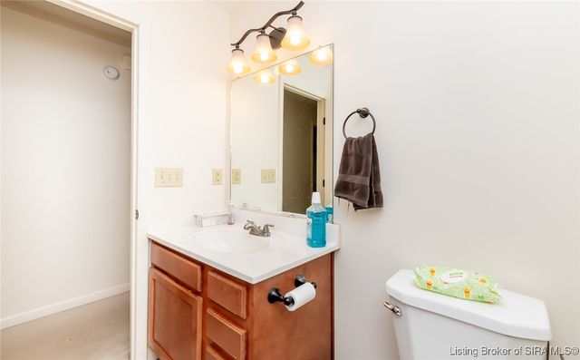 521 S Cardinal Lane, Scottsburg, IN 47170