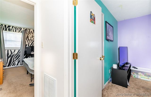 521 S Cardinal Lane, Scottsburg, IN 47170