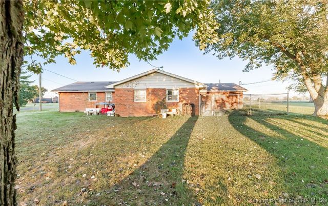 521 S Cardinal Lane, Scottsburg, IN 47170