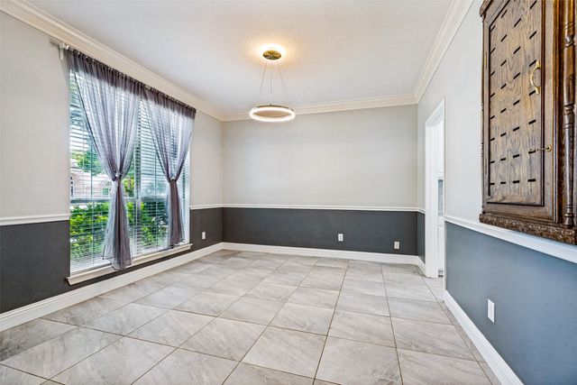 110 Falcon Creek Drive, Mckinney, TX 75072