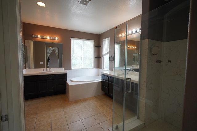 2780 Rogue River Cir, West Sacramento, CA 95691