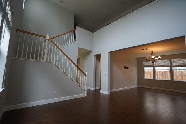 2780 Rogue River Cir, West Sacramento, CA 95691
