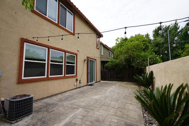 2780 Rogue River Cir, West Sacramento, CA 95691