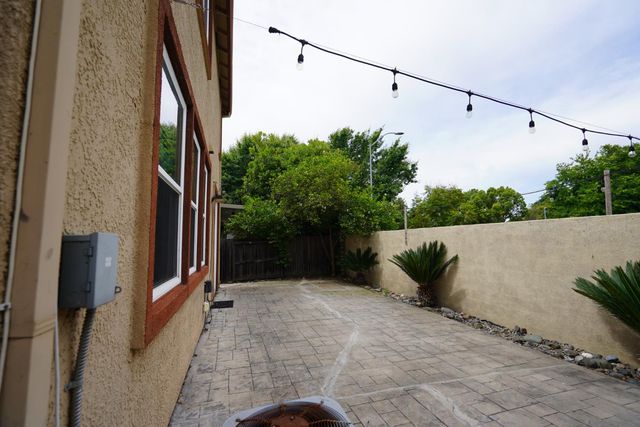 2780 Rogue River Cir, West Sacramento, CA 95691