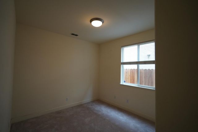 2780 Rogue River Cir, West Sacramento, CA 95691