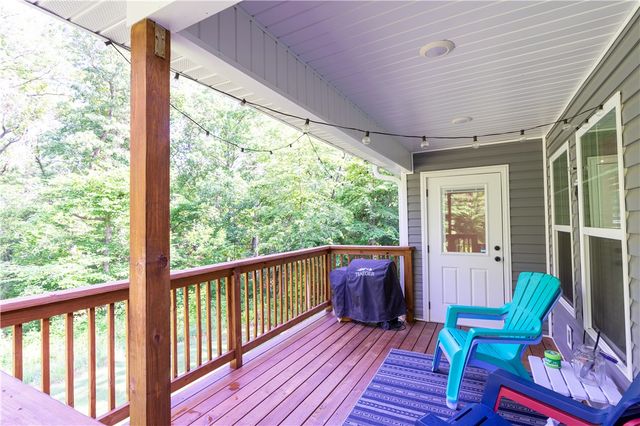 19 Ironside Lane, Bella Vista, AR 72715