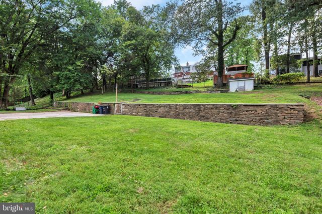 4804 HENDERSON RD, Temple Hills, MD 20748