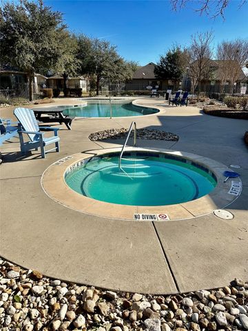 12705 Cayman LN, Austin, TX 78750