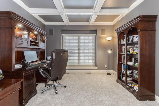 6 Stonebrook Court, Bloomington, IL 61704