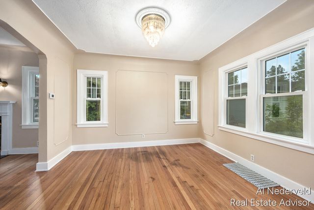 2457 Godwin Avenue, Grand Rapids, MI 49507