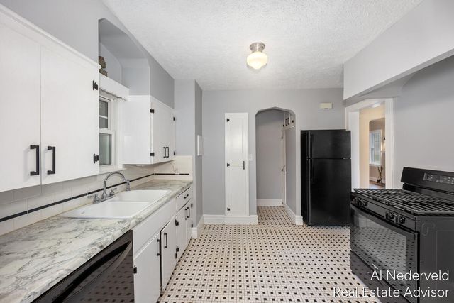 2457 Godwin Avenue, Grand Rapids, MI 49507