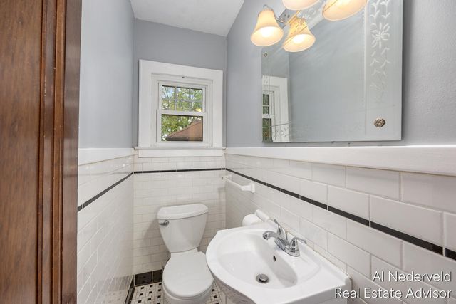 2457 Godwin Avenue, Grand Rapids, MI 49507