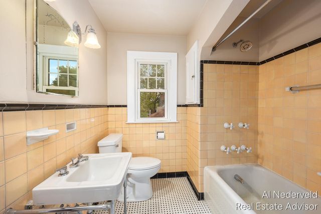 2457 Godwin Avenue, Grand Rapids, MI 49507