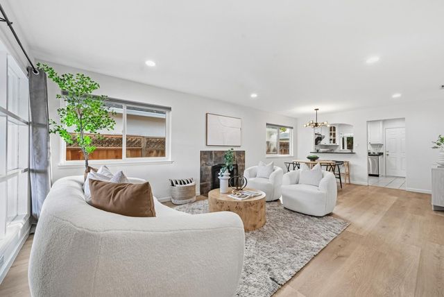 716 Kiely Boulevard, Santa Clara, CA 95051