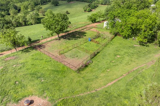 706 County Road 650, Green Forest, AR 72638