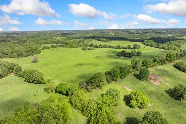706 County Road 650, Green Forest, AR 72638