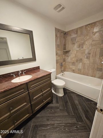 5951 W GLENN Drive, Glendale, AZ 85301