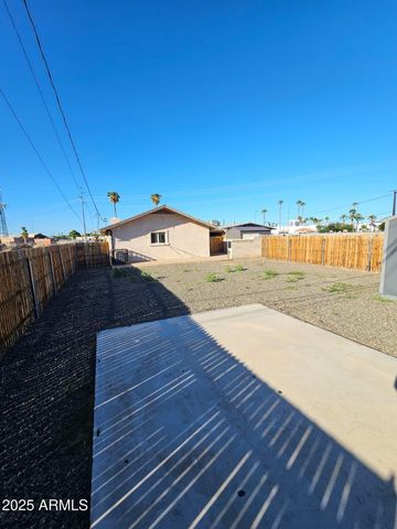 5951 W GLENN Drive, Glendale, AZ 85301