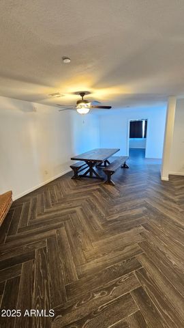 5951 W GLENN Drive, Glendale, AZ 85301