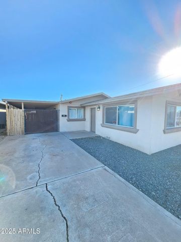 5951 W GLENN Drive, Glendale, AZ 85301