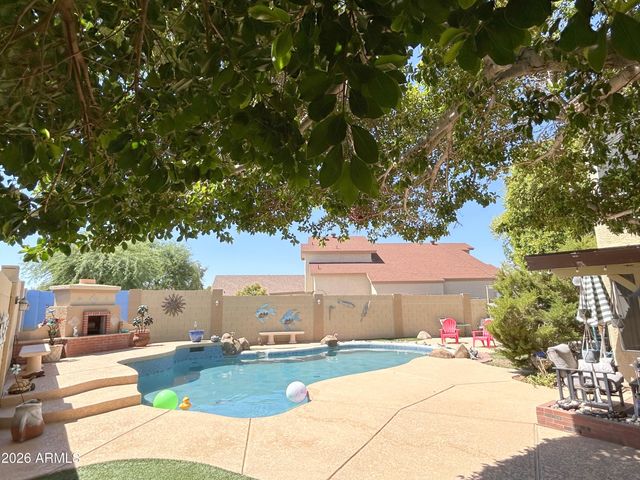 6131 W Crocus Drive, Glendale, AZ 85306