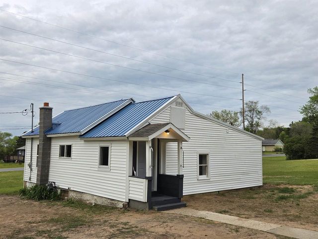 W8035 E CHICAGO ROAD, Wautoma, WI 54982