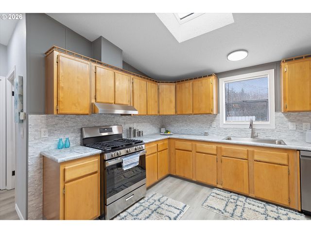 1475 ABBEY Ln, Lafayette, OR 97127