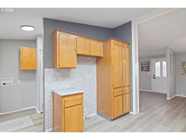 1475 ABBEY Ln, Lafayette, OR 97127