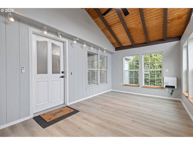 1475 ABBEY Ln, Lafayette, OR 97127