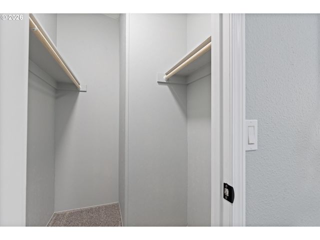 1475 ABBEY Ln, Lafayette, OR 97127