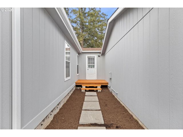 1475 ABBEY Ln, Lafayette, OR 97127