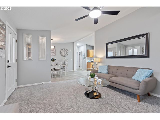 1475 ABBEY Ln, Lafayette, OR 97127