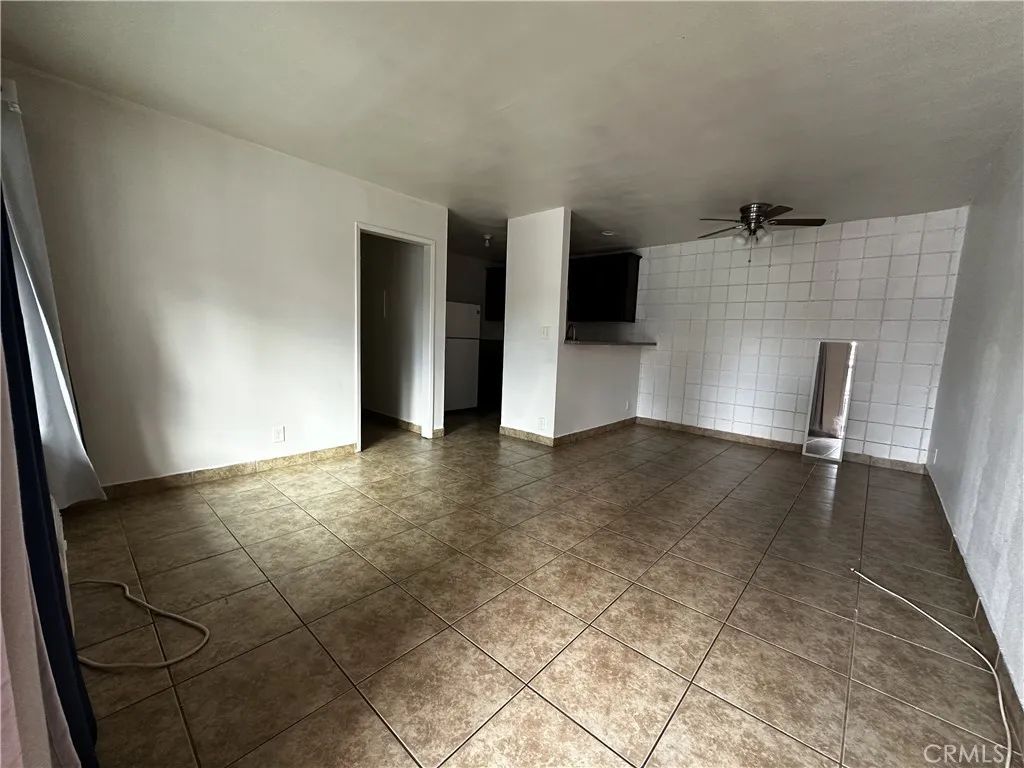 120 E Pine J, Santa Ana, CA 92701