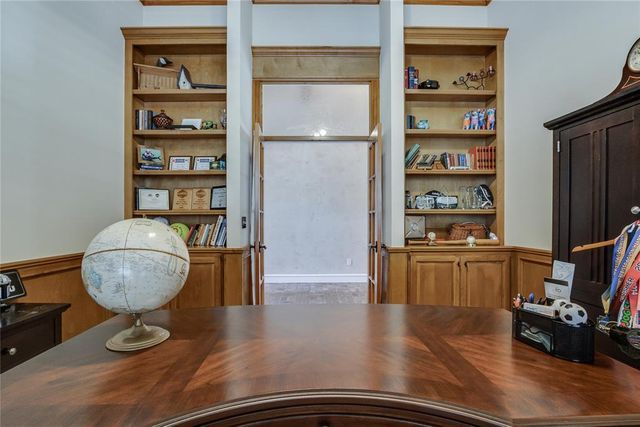 2301 Bay Hill Place, Edmond, OK 73034