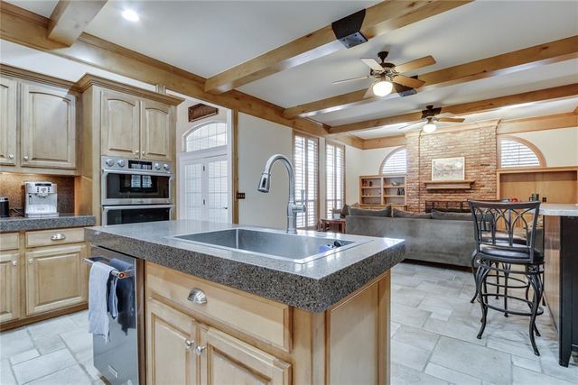 2301 Bay Hill Place, Edmond, OK 73034