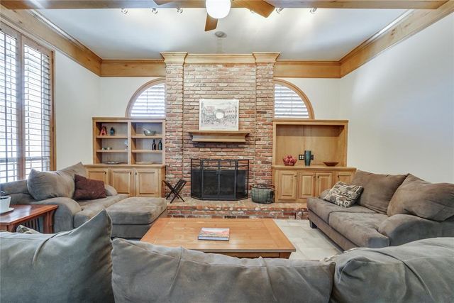 2301 Bay Hill Place, Edmond, OK 73034
