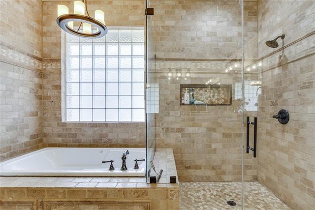 2301 Bay Hill Place, Edmond, OK 73034